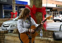 Buskers spread the cheer