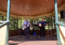 Beautiful day for music in the gardens