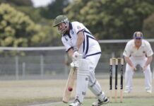 St Andrews prevails in thriller over Demons